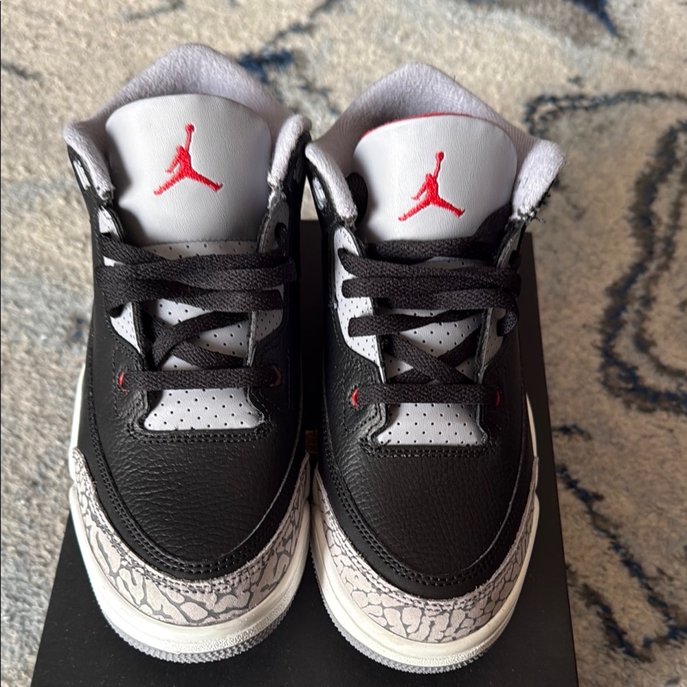 Kids Black and White Jordan Shoes sz 3Y